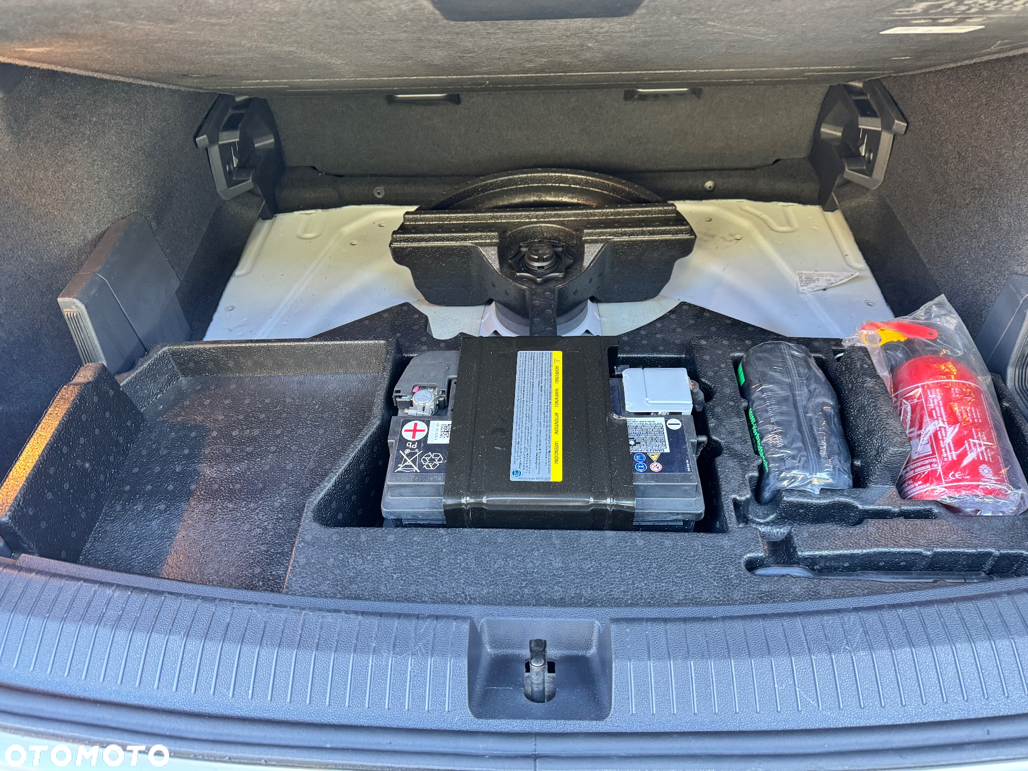 Volkswagen Tiguan Allspace - 16