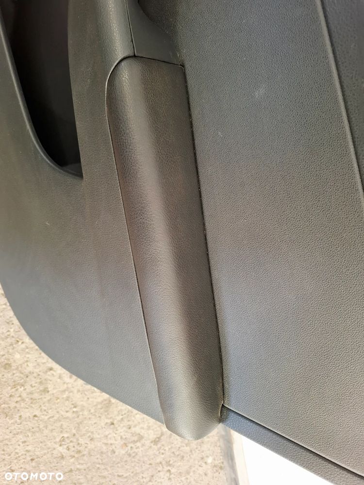 Boczek Tapicerka Drzwi Prawy Przód Lewy/Prawy Tył VW Jetta 2015r 5C - 29