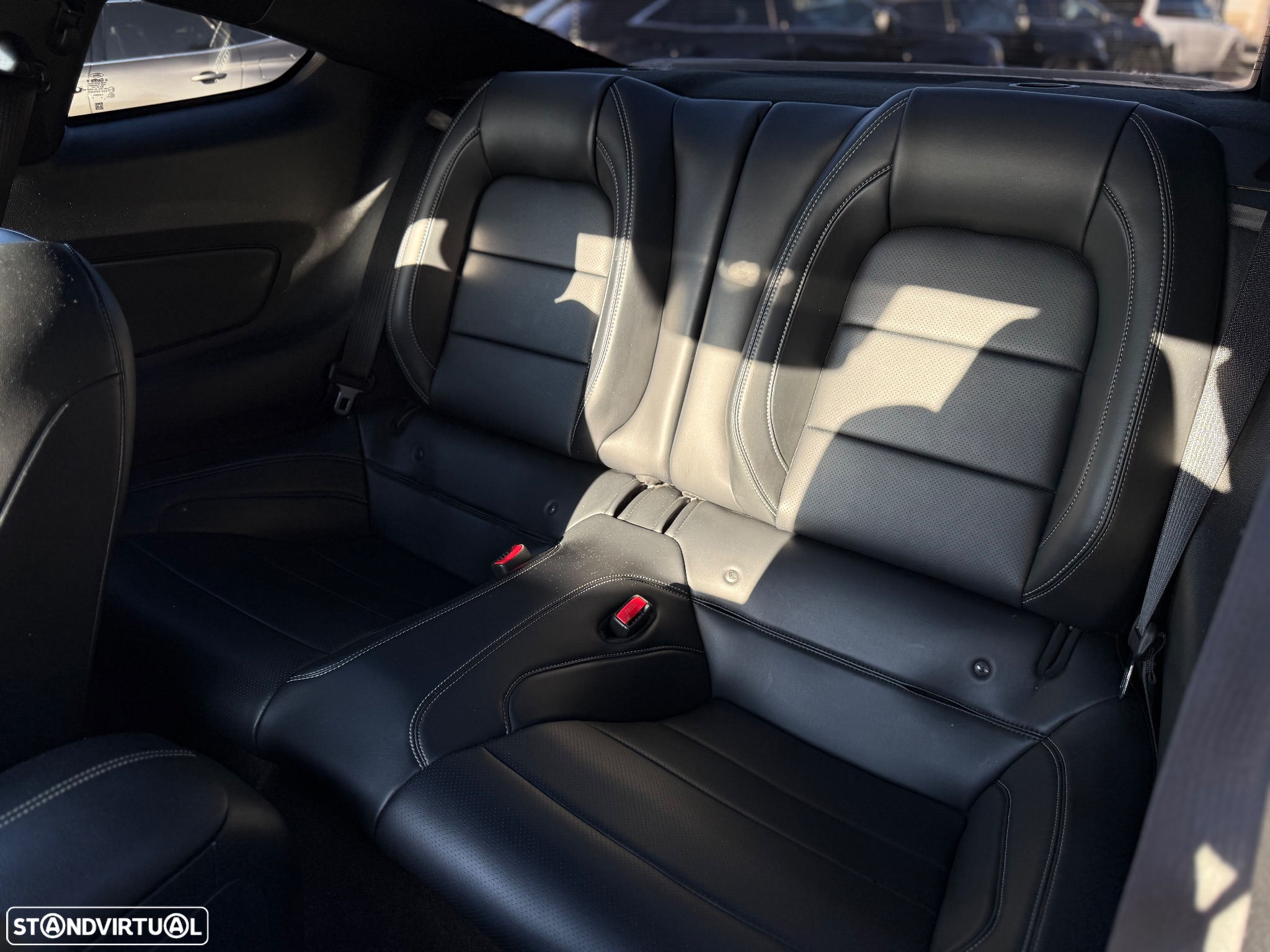 Ford Mustang 2.3 Eco Boost - 16