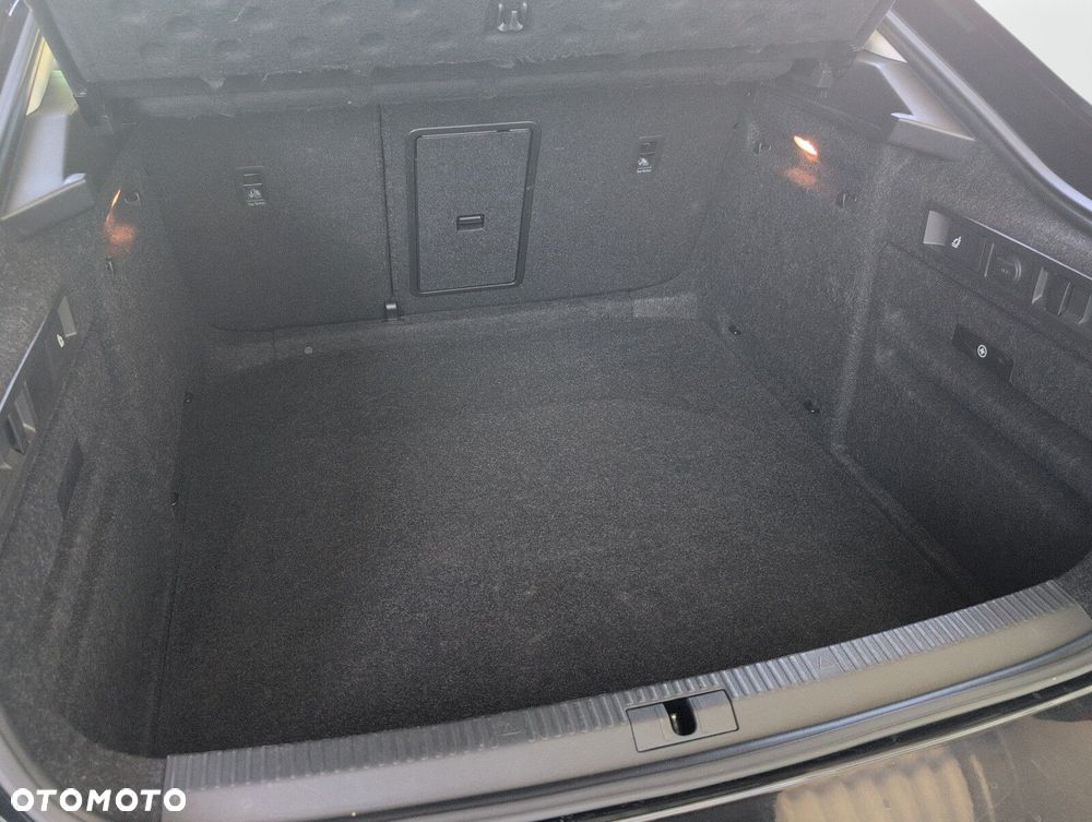 Skoda Superb 2.0 TDI SCR Style DSG - 10