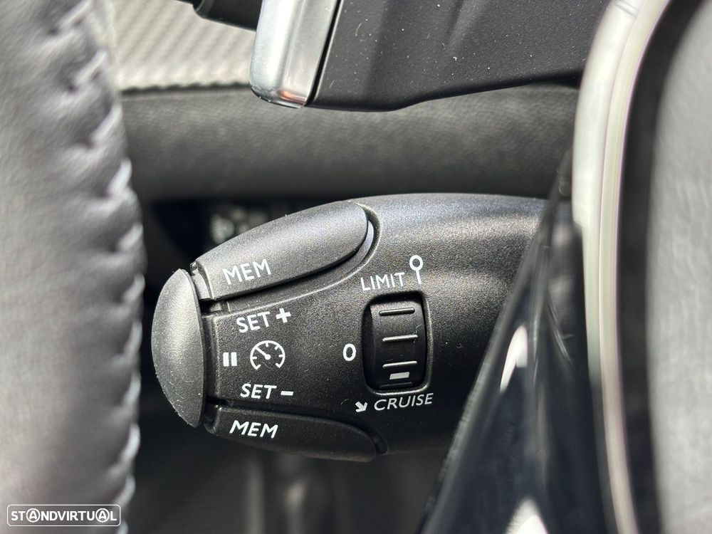 Peugeot 2008 - 22