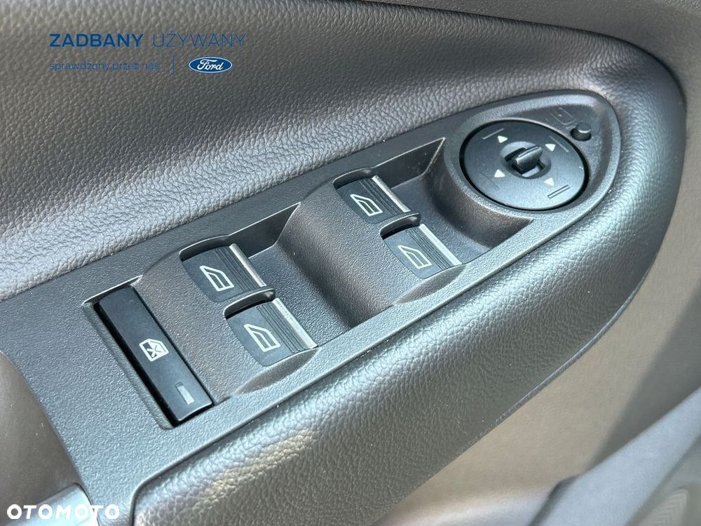 Ford Kuga 1.5 EcoBoost 2x4 ST-Line - 9