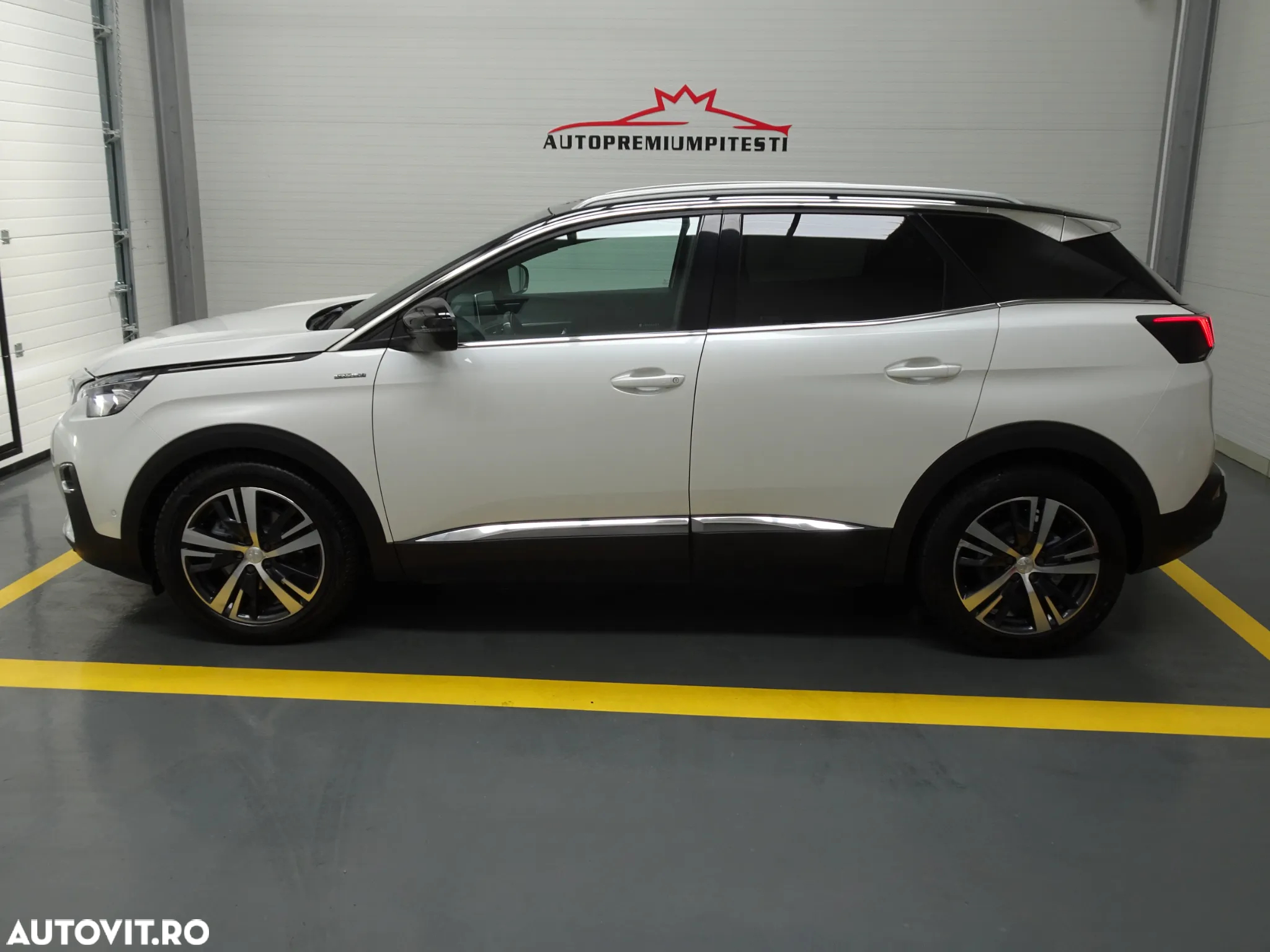 Peugeot 3008 1.2 PureTech Turbo S&S GT-Line - 18