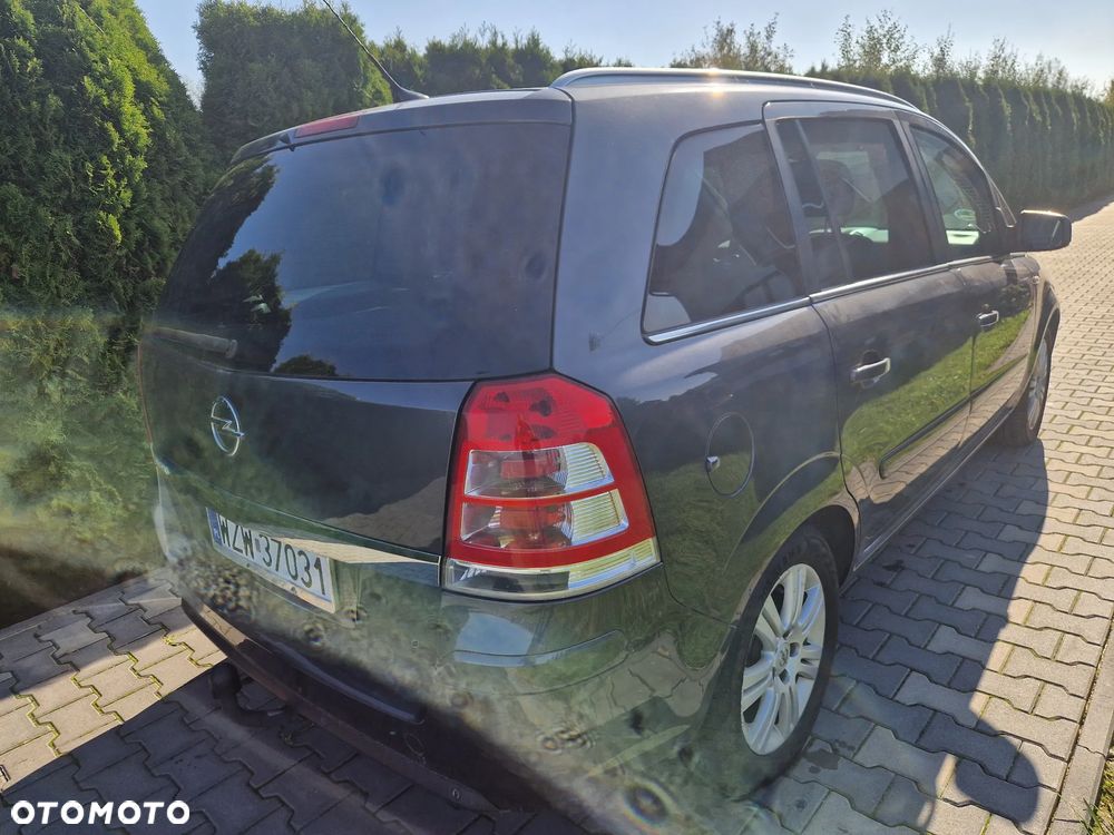 Opel Zafira - 4