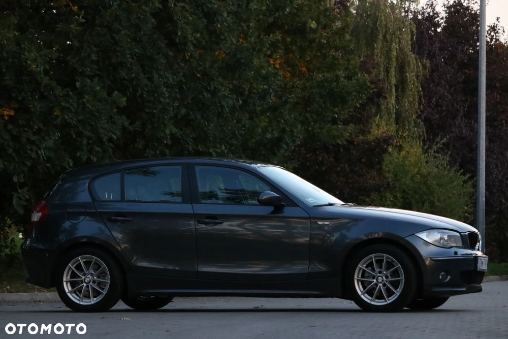 BMW Seria 1 120i - 3