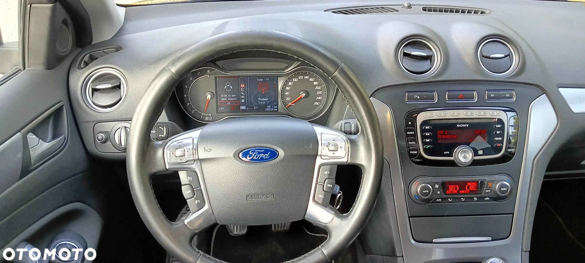 Ford Mondeo 2.0 EcoBoost Titanium X - 18
