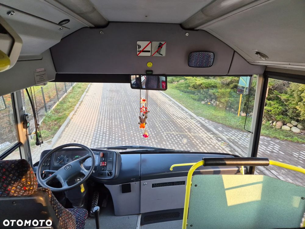 Mercedes-Benz CONECTO - 16