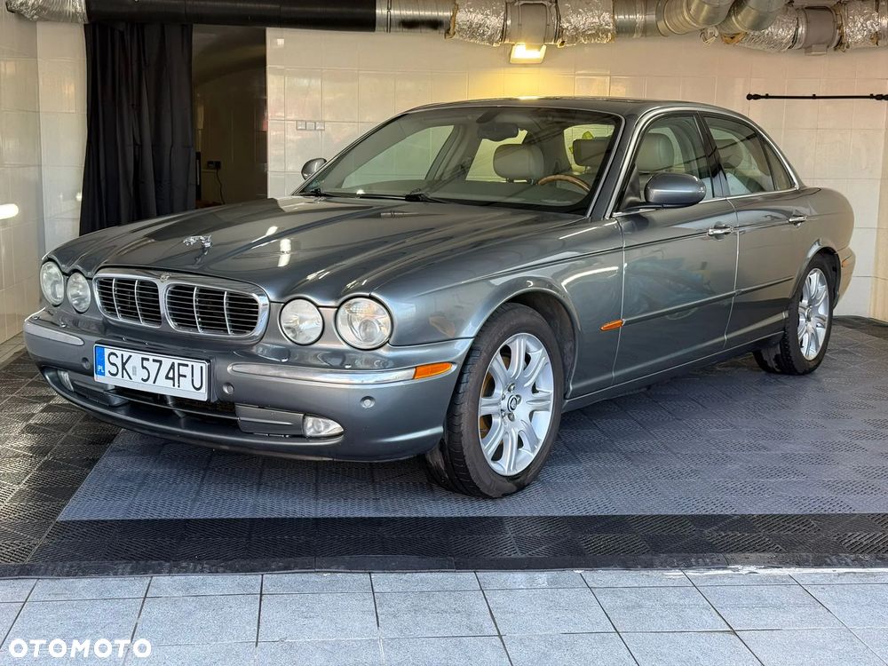Jaguar XJ XJ8 4.2 Executive - 1