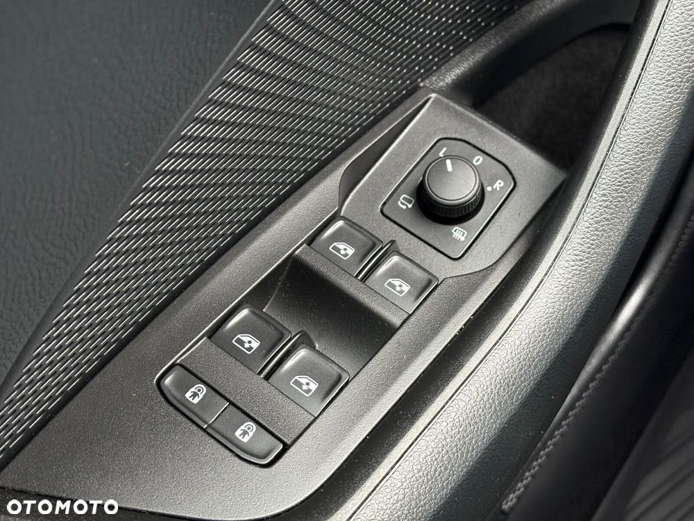 Skoda Octavia 2.0 TDI Sportline DSG - 25
