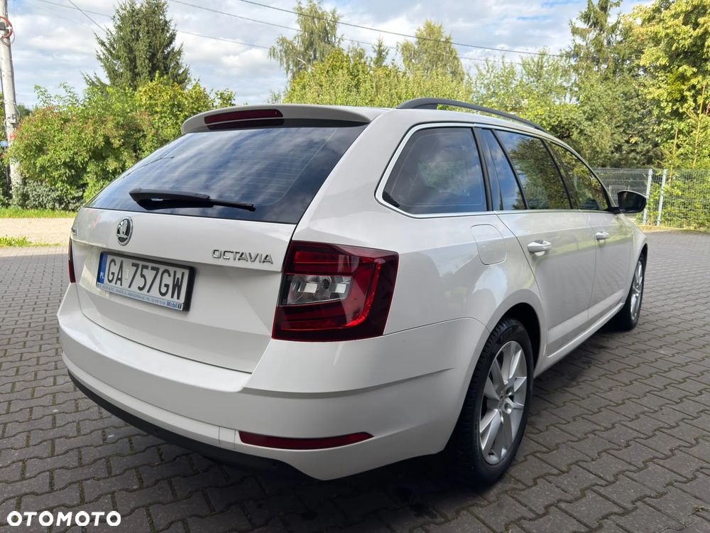 Skoda Octavia 2.0 TDI Style DSG - 5