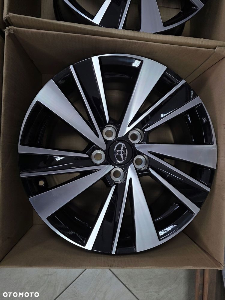 Nowe Oryginalne Felgi Toyota Avalon Avensis Corolla Lexus Es 17 Cali - 6