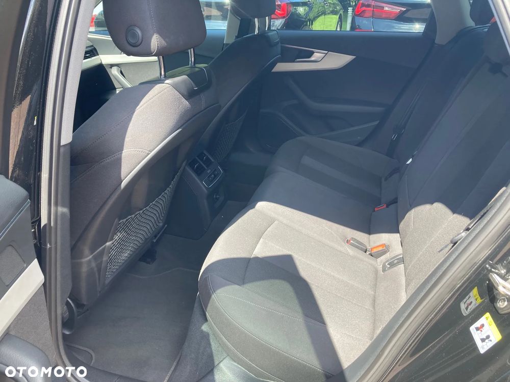 Audi A4 Avant 40 TFSI mHEV Advanced S tronic - 11