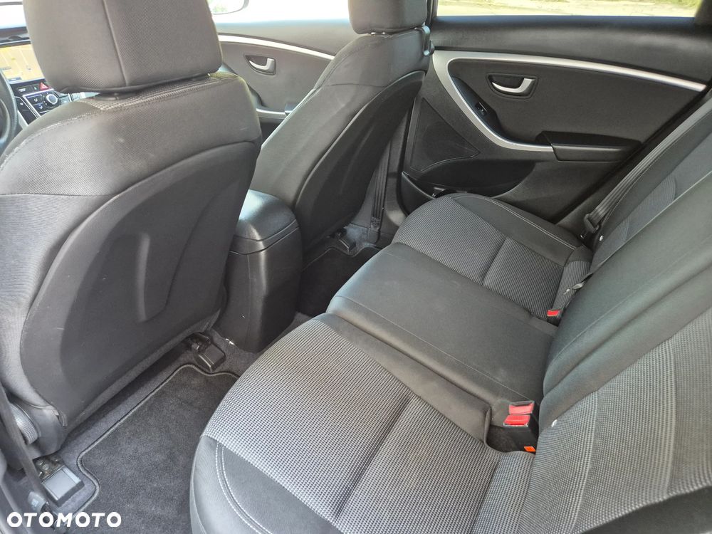 Hyundai i30 1.4 Passion - 11