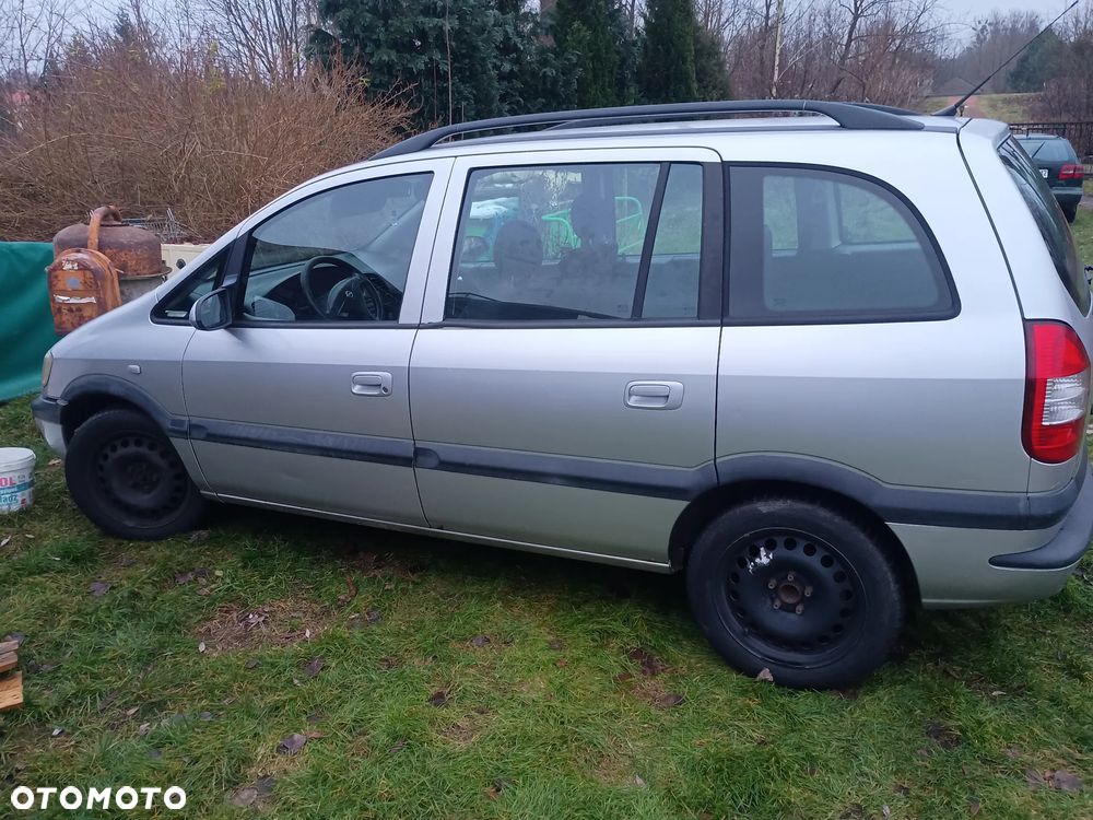 Opel Zafira 1.8 16V Elegance - 1