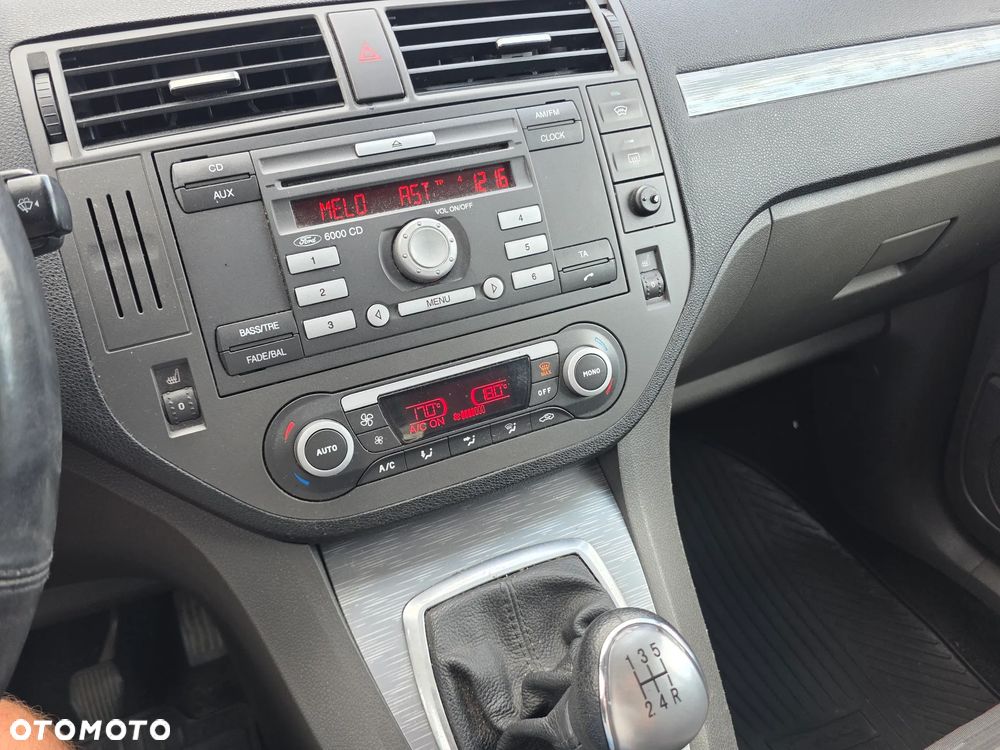 Ford C-MAX - 11