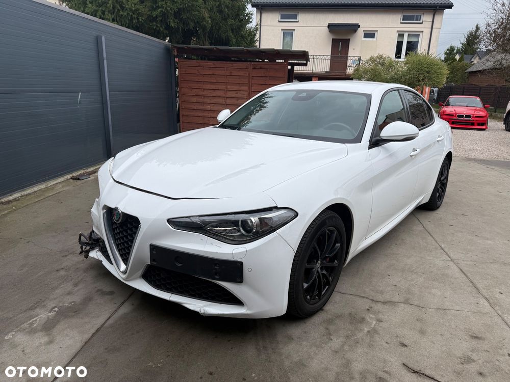Alfa Romeo Giulia 2.0 Turbo 16V AT8 Super - 2
