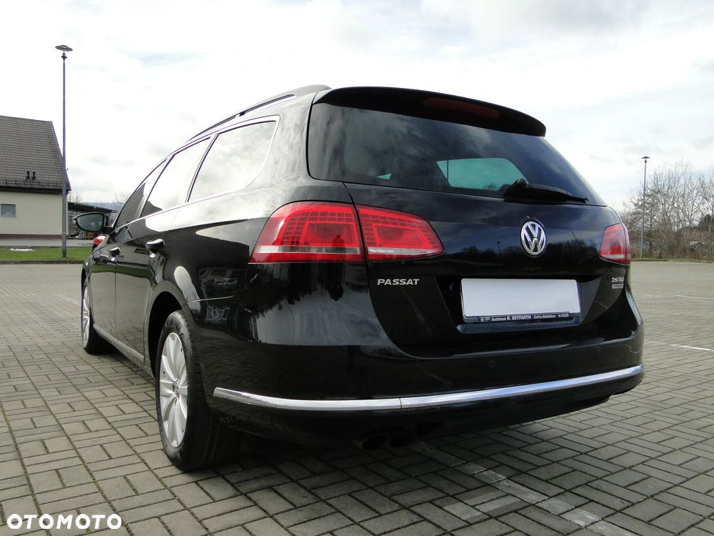 Volkswagen Passat 2.0 TDI BlueMotion Technology Highline - 32