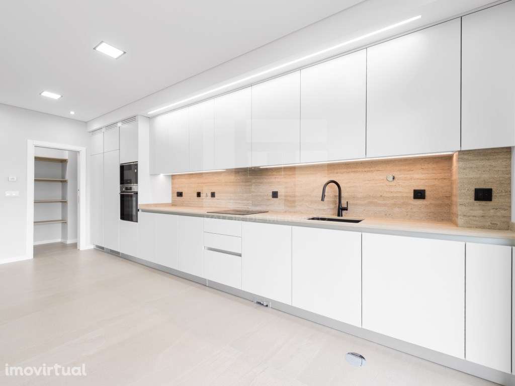 T4 DE LUXO - NOVO - MODERNO - SÓBRIO - Viseu - BEM LOCALIZADO - ACA... - Grande imagem: 4/30