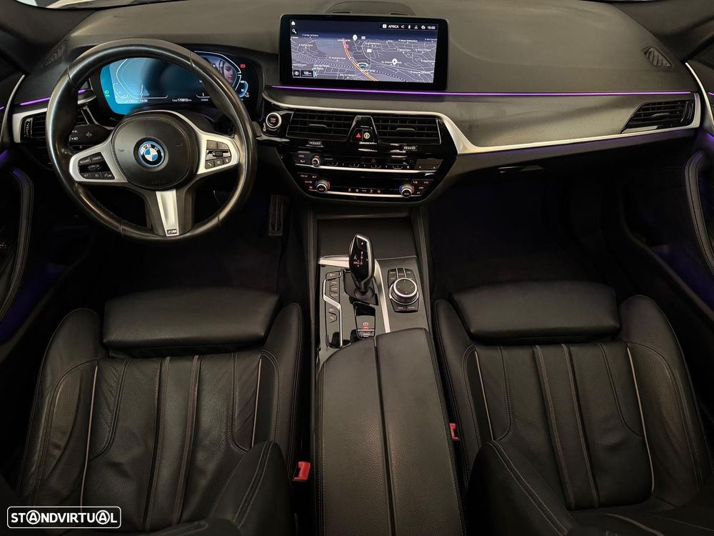 BMW 530 e Pack Desportivo M - 22