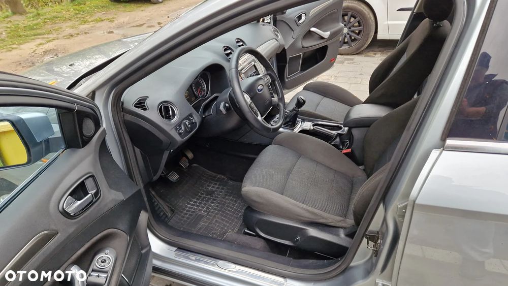 Ford Mondeo 2.0 Titanium - 10