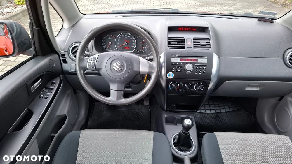 Suzuki SX4 1.5 - 11