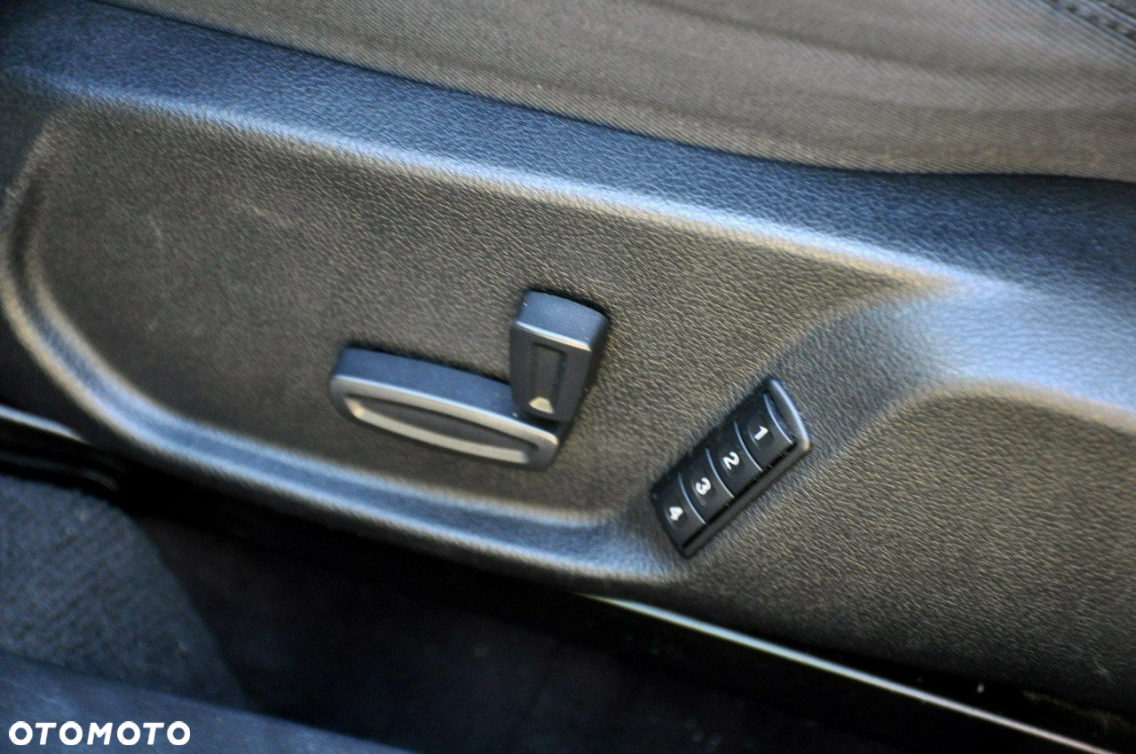 Ford Mondeo - 24