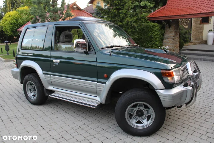 Mitsubishi Pajero 2.8 TD GLS - 6