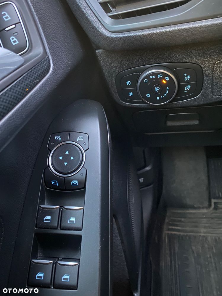 Ford Focus 1.5 EcoBlue ST-Line - 17