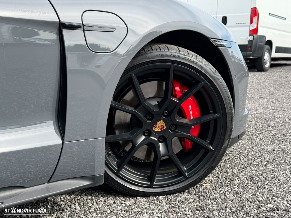 Porsche Taycan Sport Turismo GTS - 23