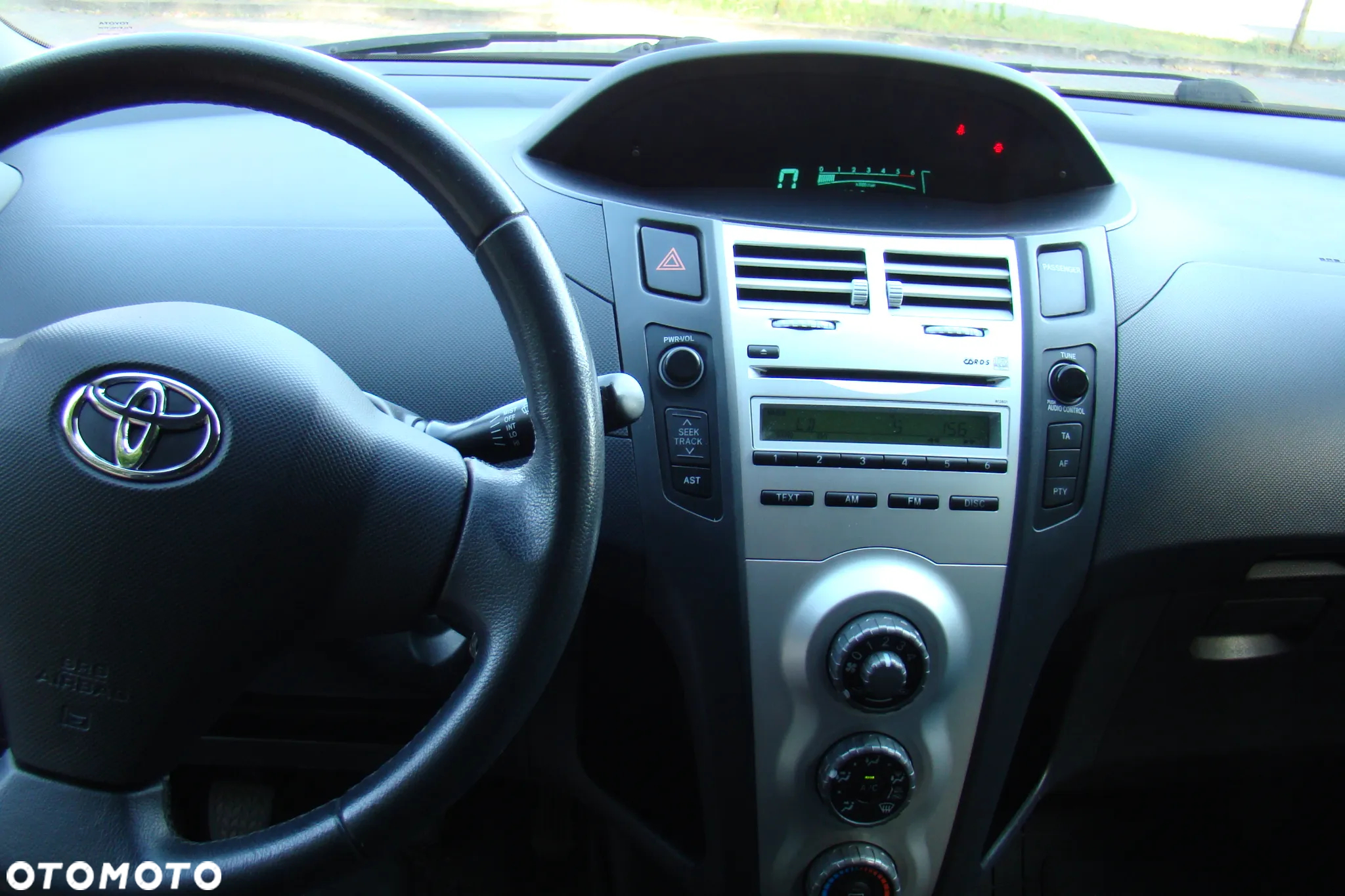 Toyota Yaris 1.4 D-4D Sol - 10