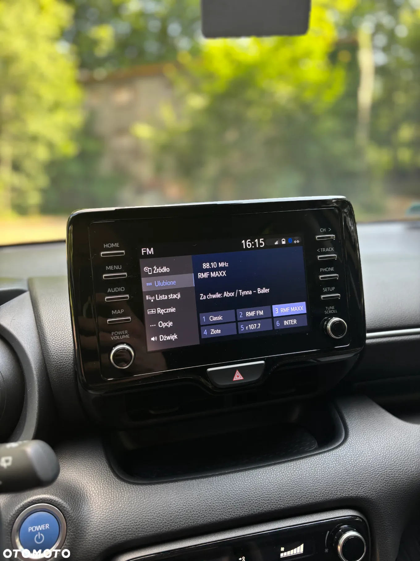 Toyota Yaris Hybrid 1.5 Executive - 10