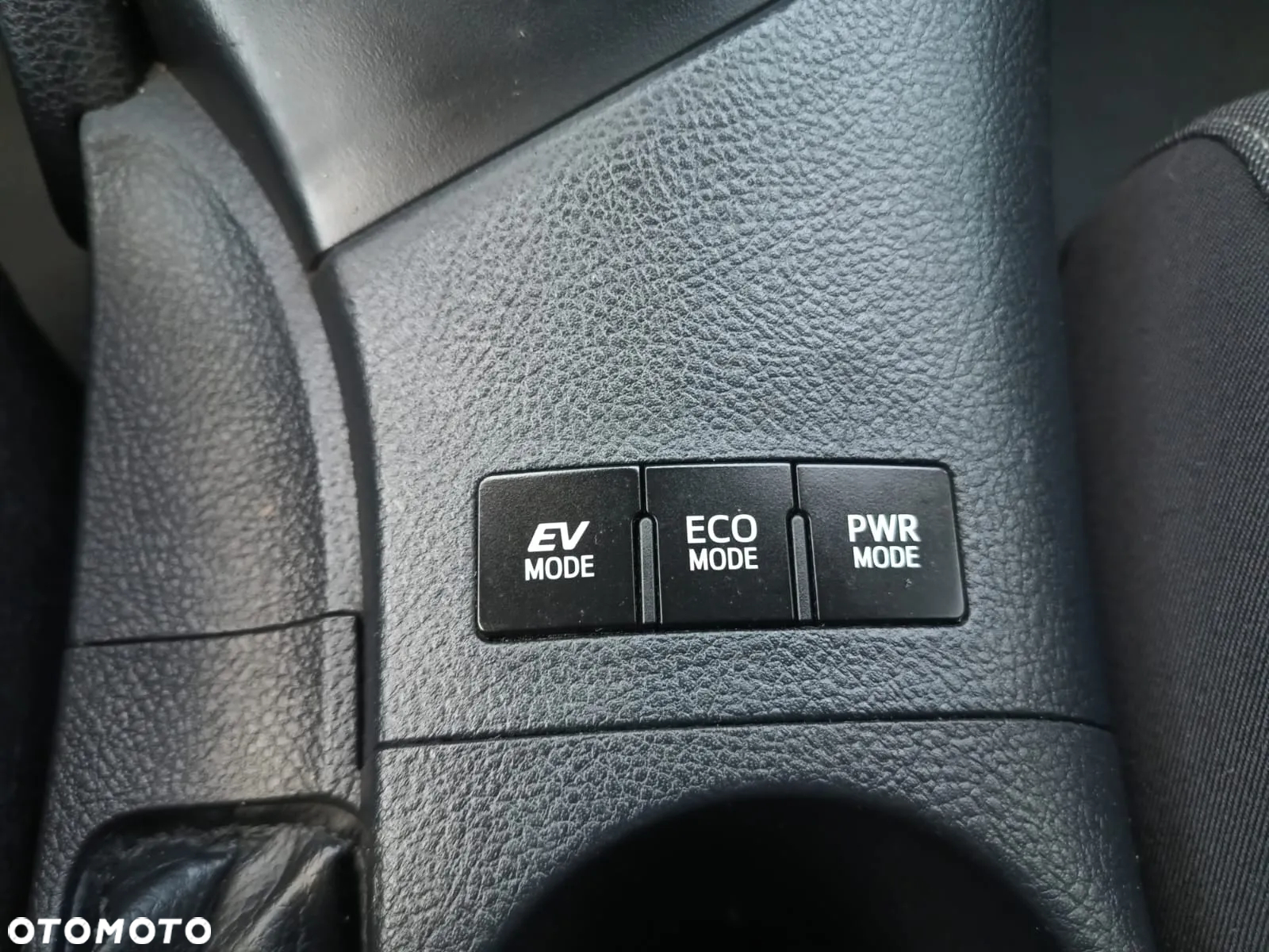 Toyota Auris - 12