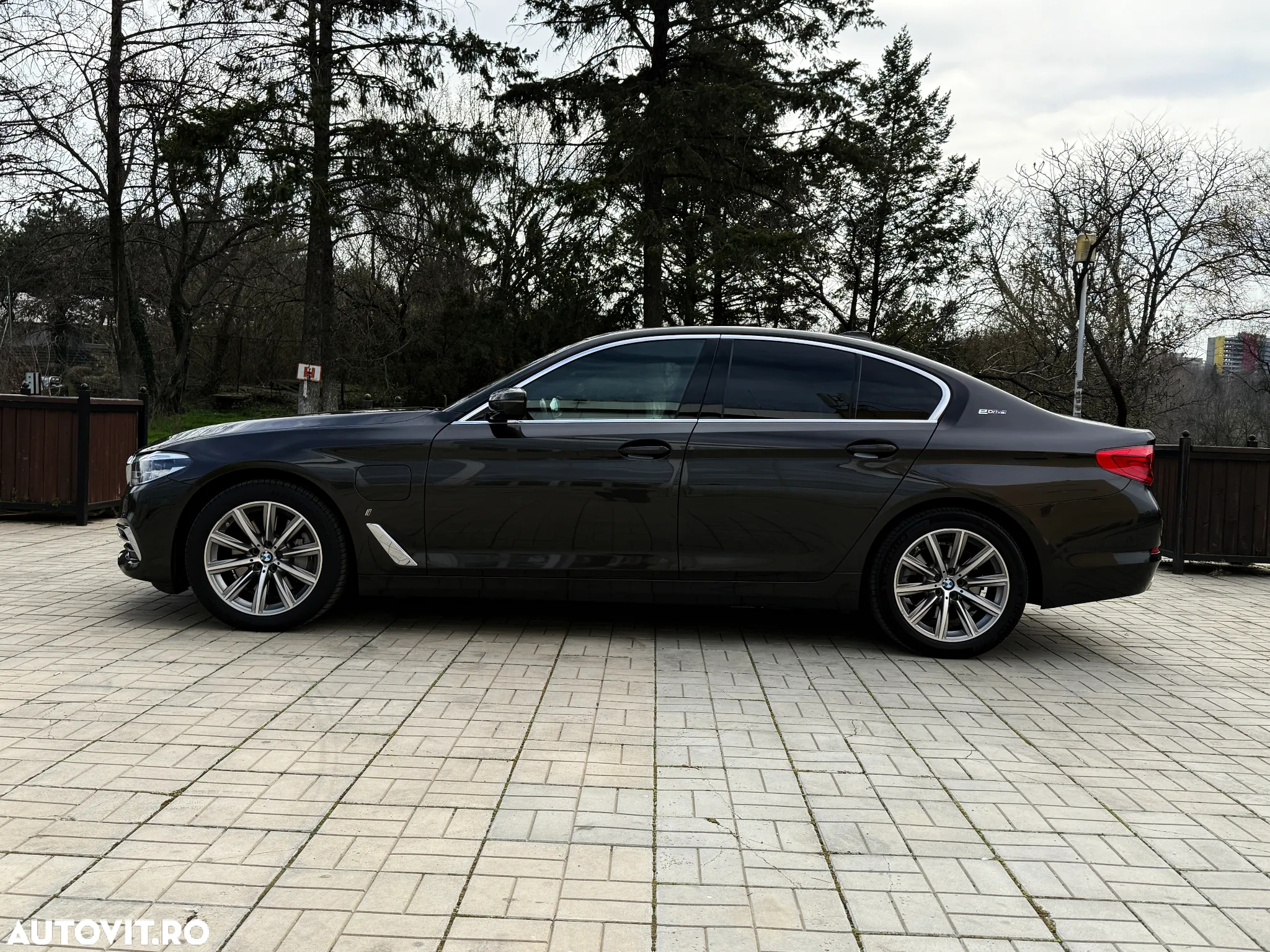 BMW Seria 5 - 10