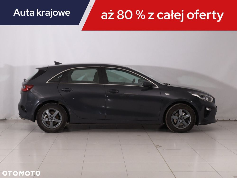 Kia Ceed - 8