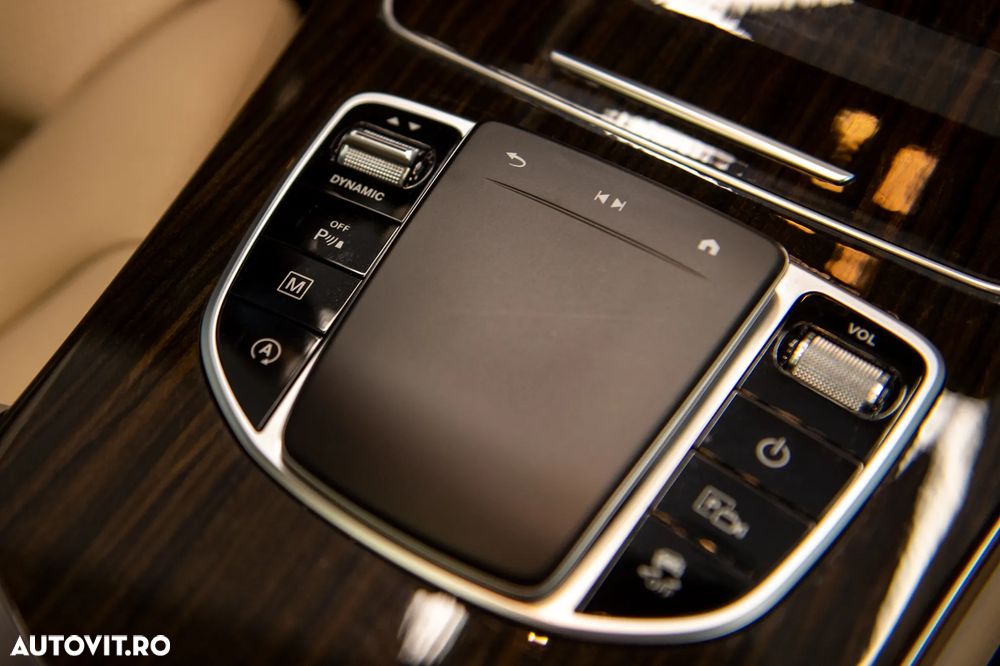 Mercedes-Benz GLC Coupe 200 4MATIC MHEV - 29