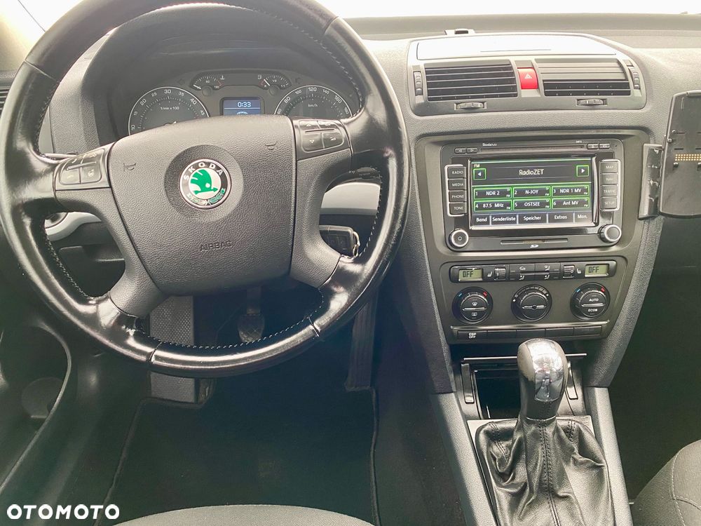 Skoda Octavia 2.0 TDI DPF Elegance - 13