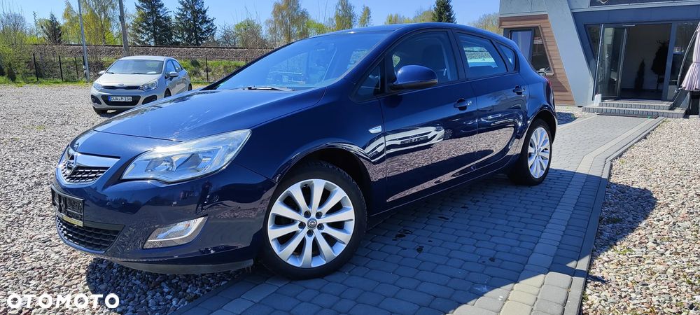 Opel Astra 1.6 ECOFLEX Start/Stop Edition - 4