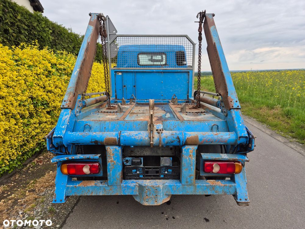 Mitsubishi FUSO - 5