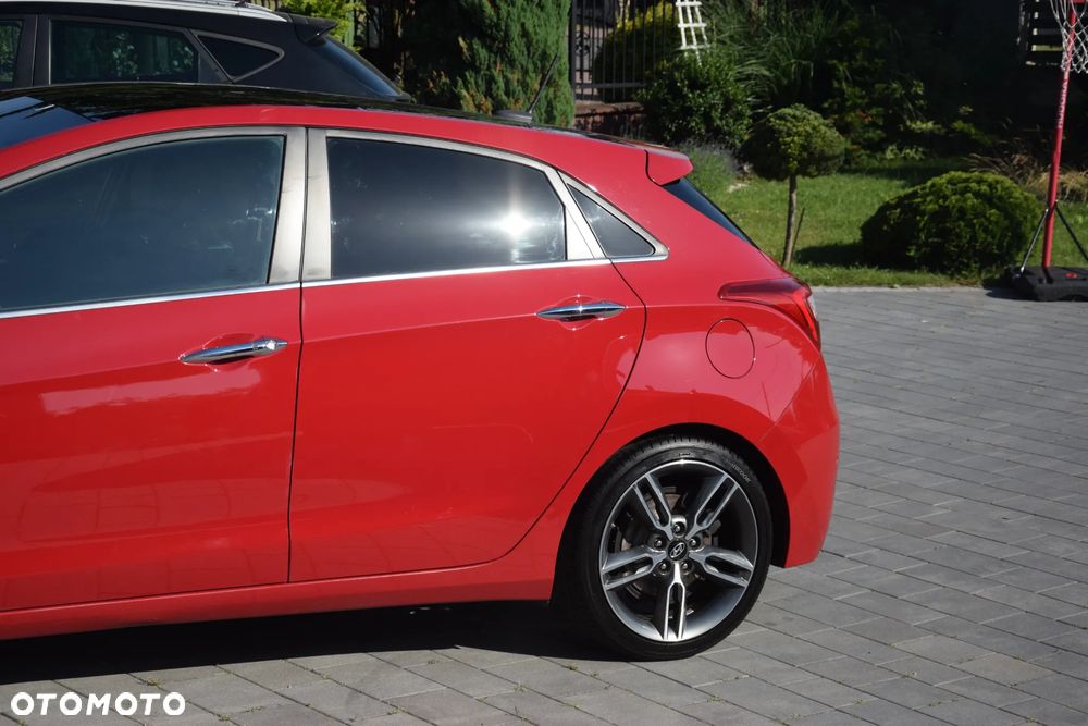 Hyundai i30 1.6 T GDI Turbo - 38