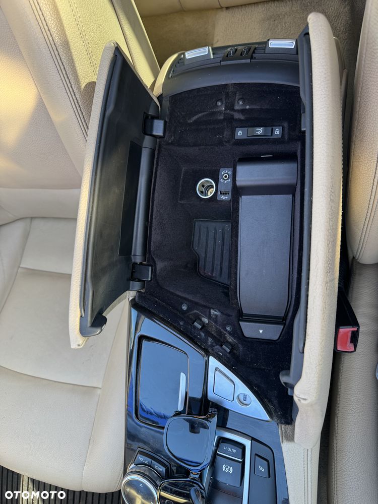 BMW Seria 5 530d - 33