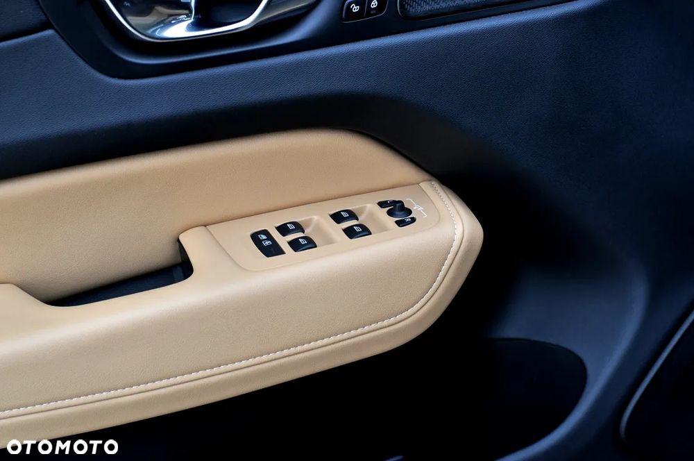 Volvo XC 60 B4 D Geartronic RDesign - 19