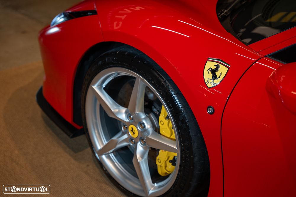 Ferrari F8 Tributo Standard - 12