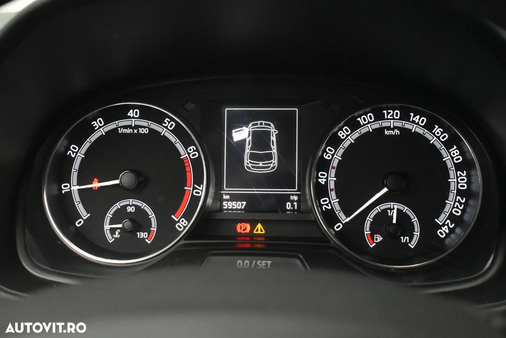 Skoda Fabia - 10