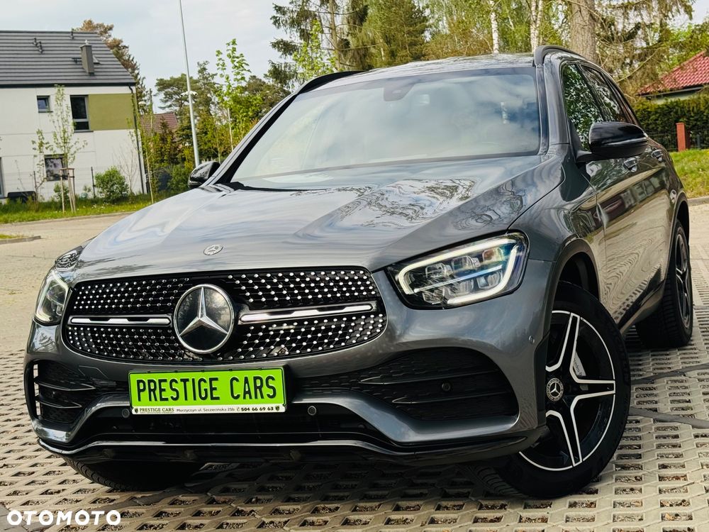 Mercedes-Benz GLC 200 4Matic 9G-TRONIC AMG Line Plus - 20