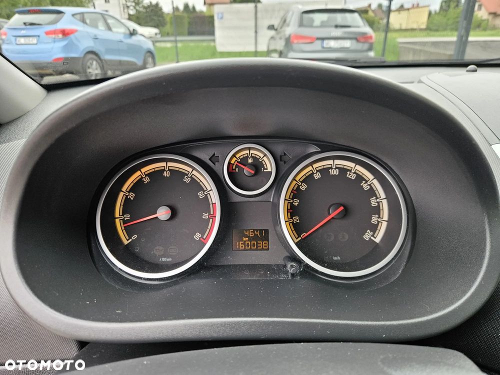 Opel Corsa 1.4 16V Satellite - 21