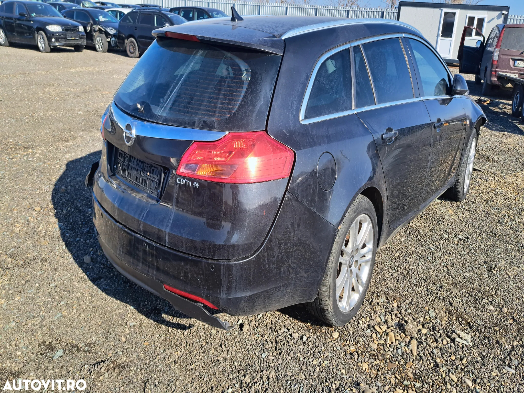 Dezmembram Opel Insignia  2.0 A20DTH Autoamta AF40  4x4 Break - 4