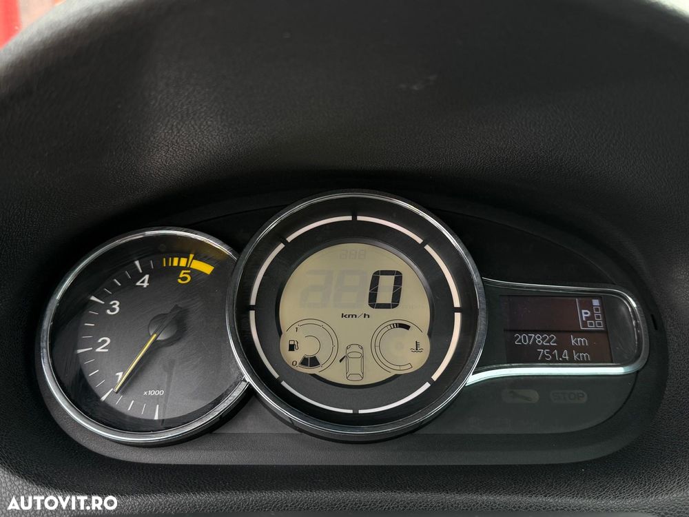 Renault Megane dCi 110 FAP EDC Dynamique - 13