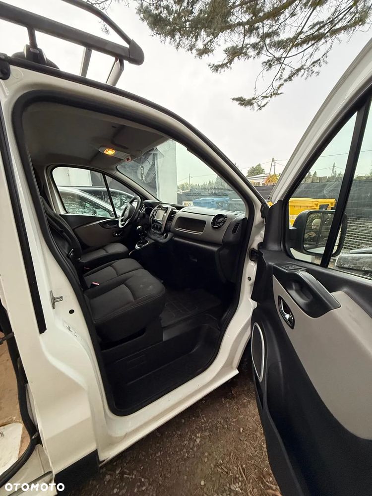 Renault TRAFIC - 9