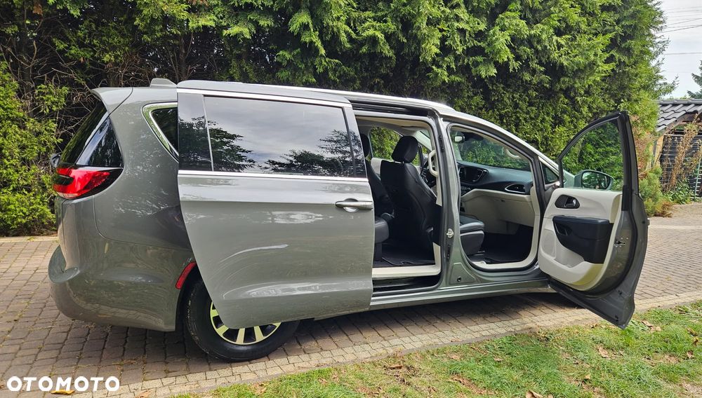 Chrysler Pacifica - 14