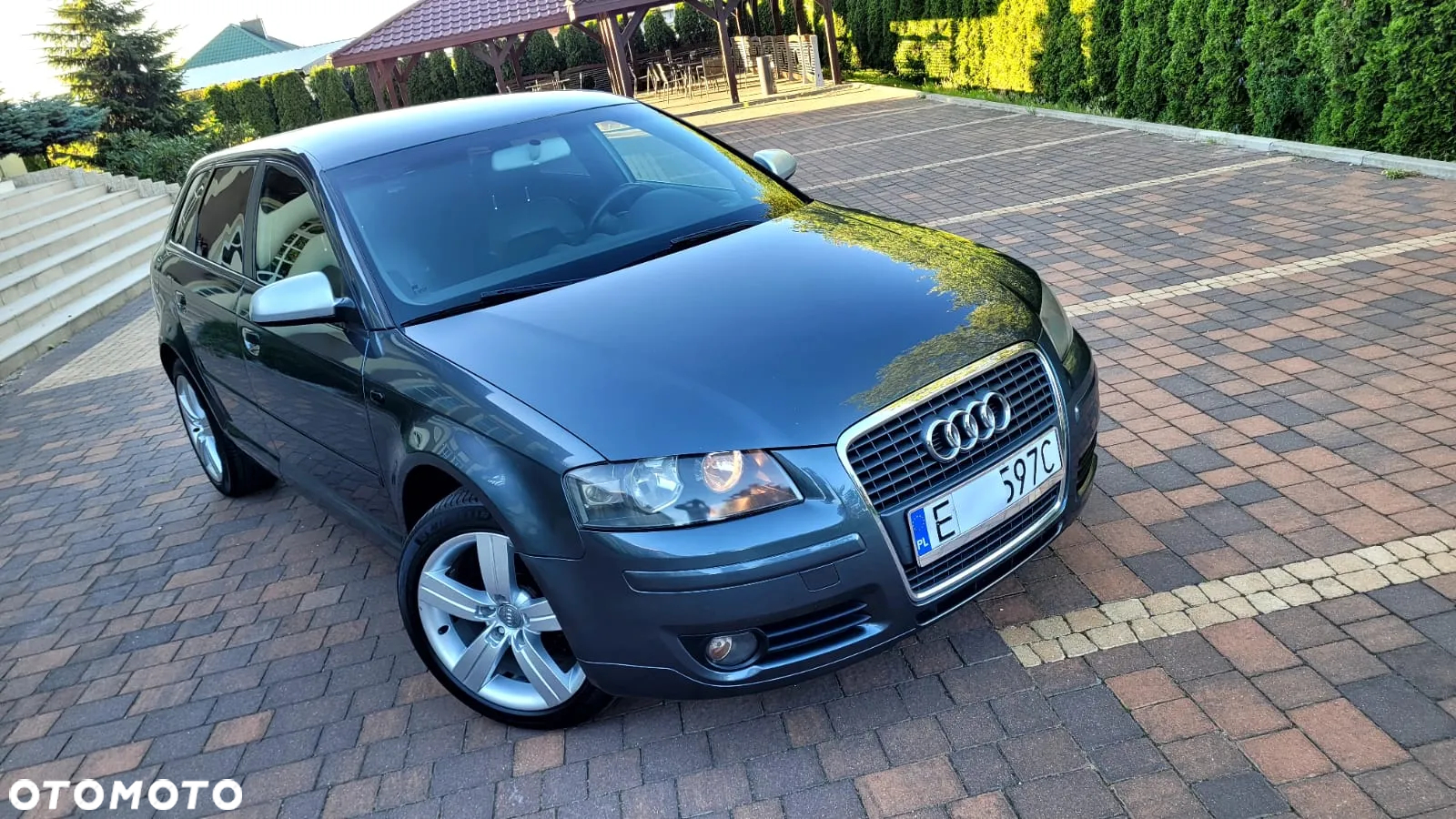 Audi A3 2.0 TDI Sportback DSG Ambiente - 2
